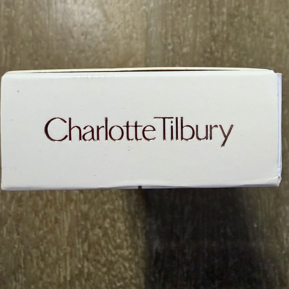 Charlotte Tilbury Unisex Healthy Glow Skin Tint- Hydrating Tinted 1.3 fl oz NWT - Picture 6 of 9